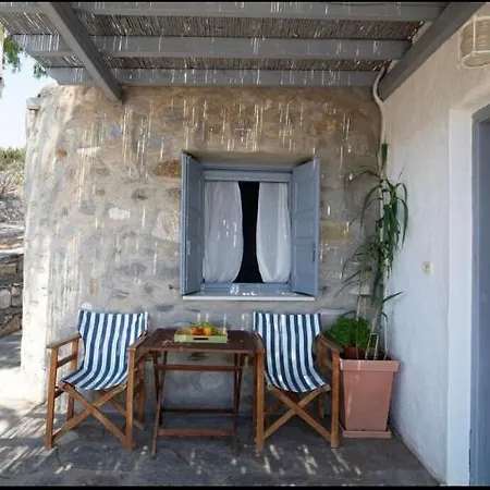 Idyllic Sea Views For 2 Holiday home *