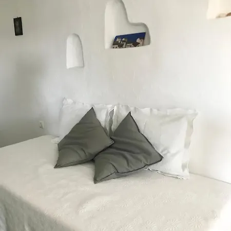 Idyllic Sea Views For 2 Holiday home Aspro Chorio